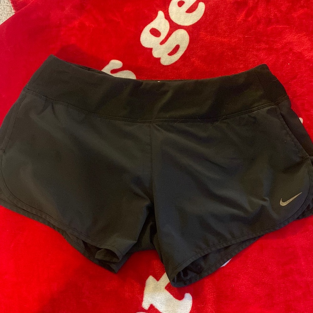 Black Nike running shorts size M Medium with lining and zip pocket